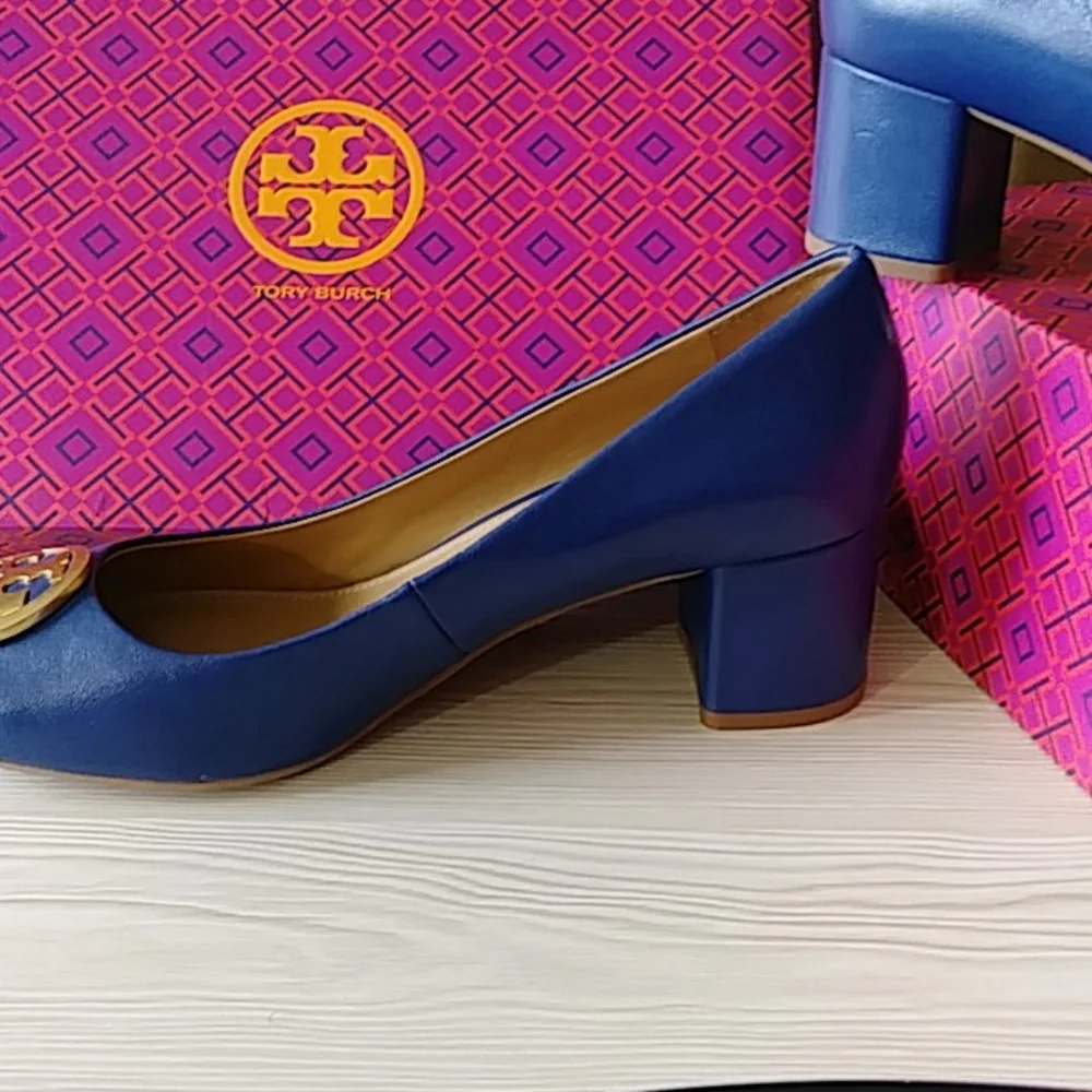 Tory Burch Size 10 Blue Block Heels - Picture 10 of 10